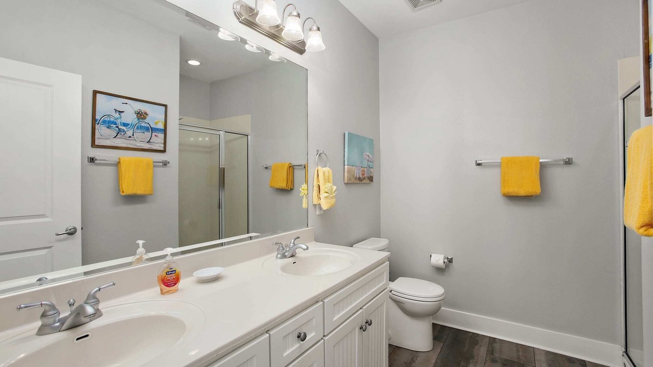 Photo of Bathroom in Red Fish Cove