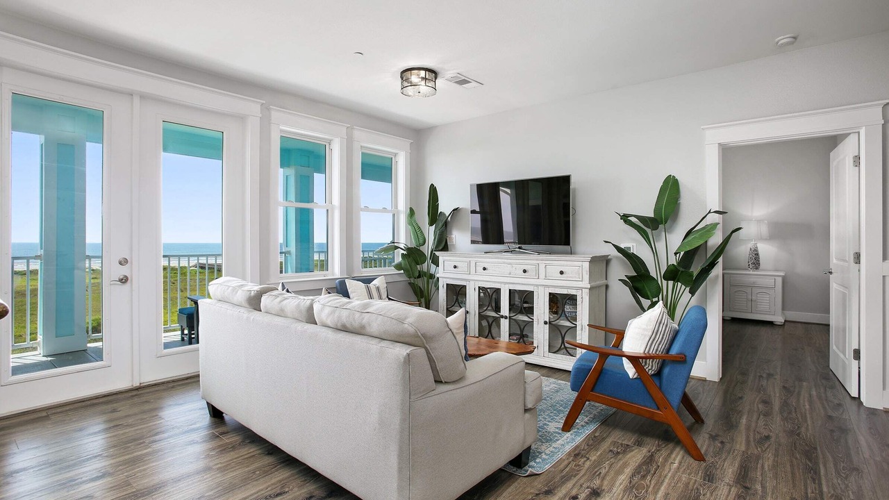Photo of Livingroom in Red Fish Cove