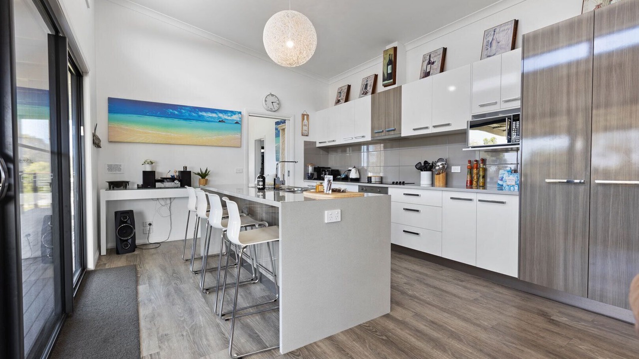 Photo of Kitchen in Newlands Arm