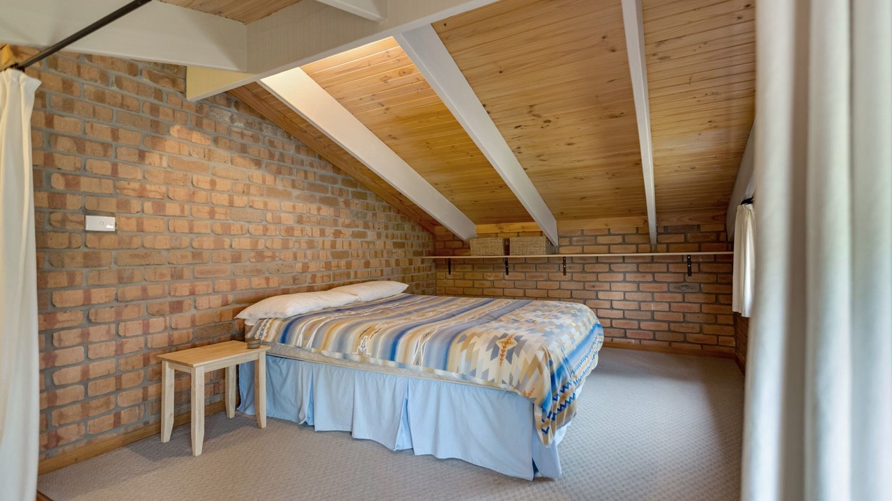 Photo of Bedroom in Raymond Island