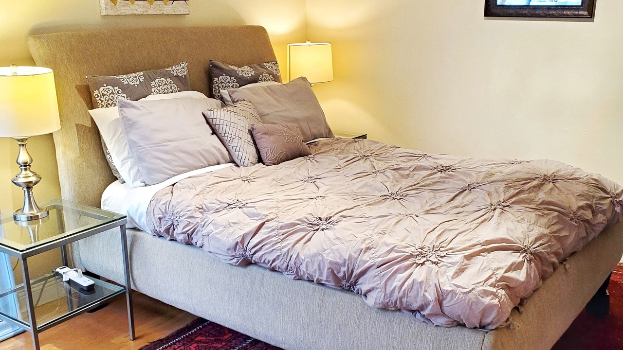 Photo of Bedroom in Noe Valley