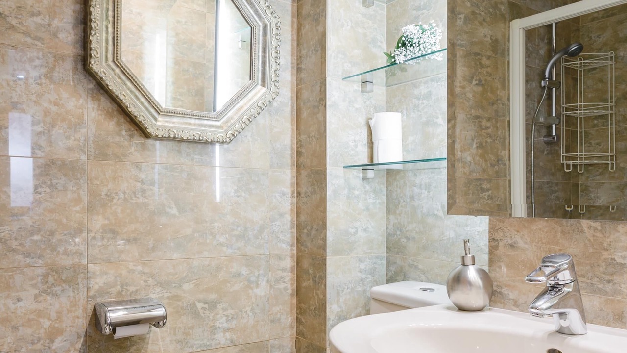 Photo of Bathroom in Gaztambide