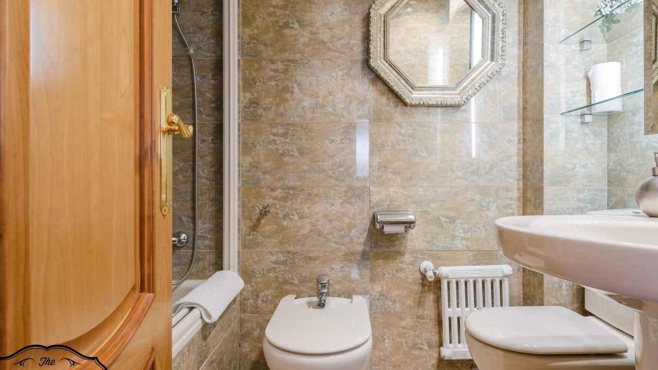 Photo of Bathroom in Gaztambide