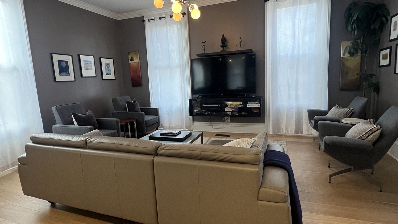Photo of Bedroom in Troy