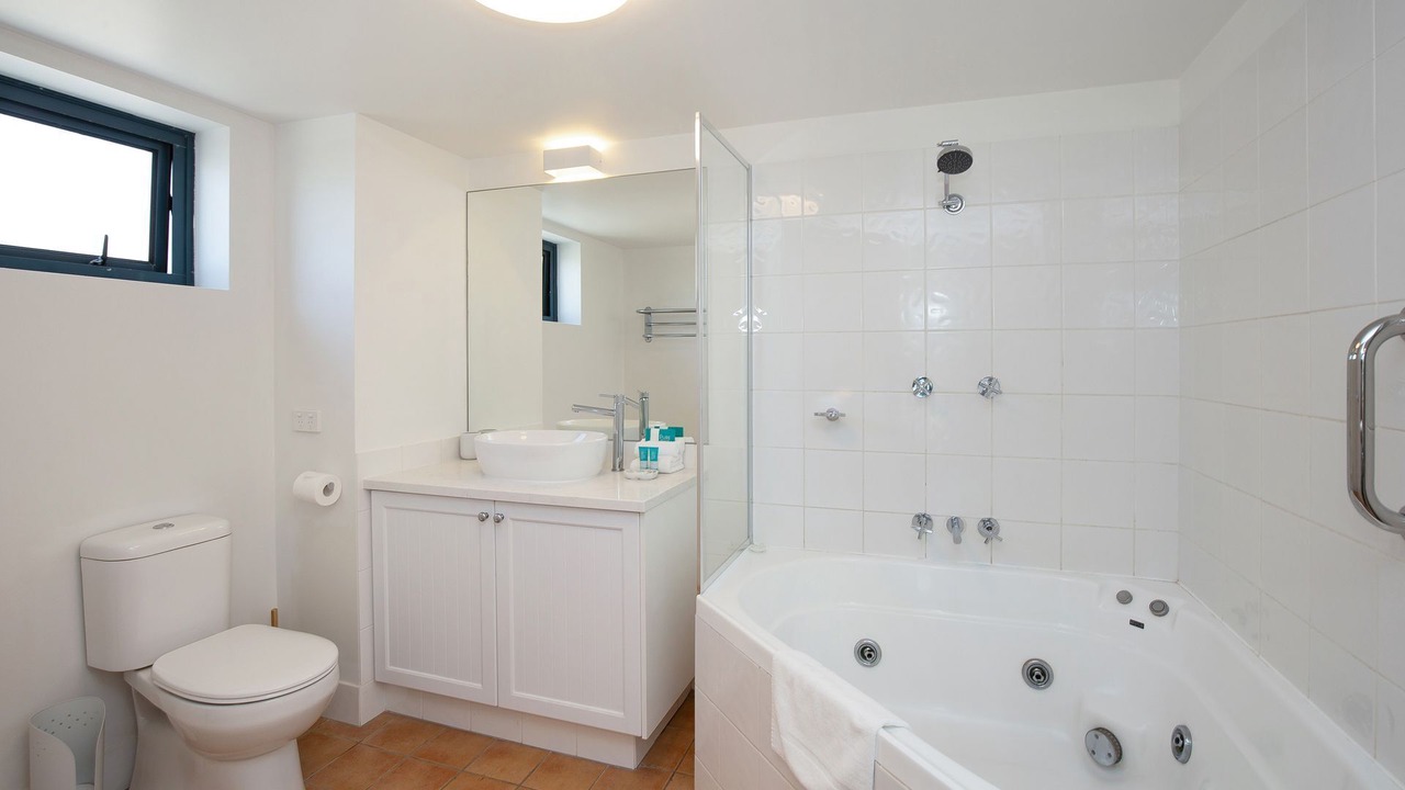 Photo of Bathroom in Coolangatta