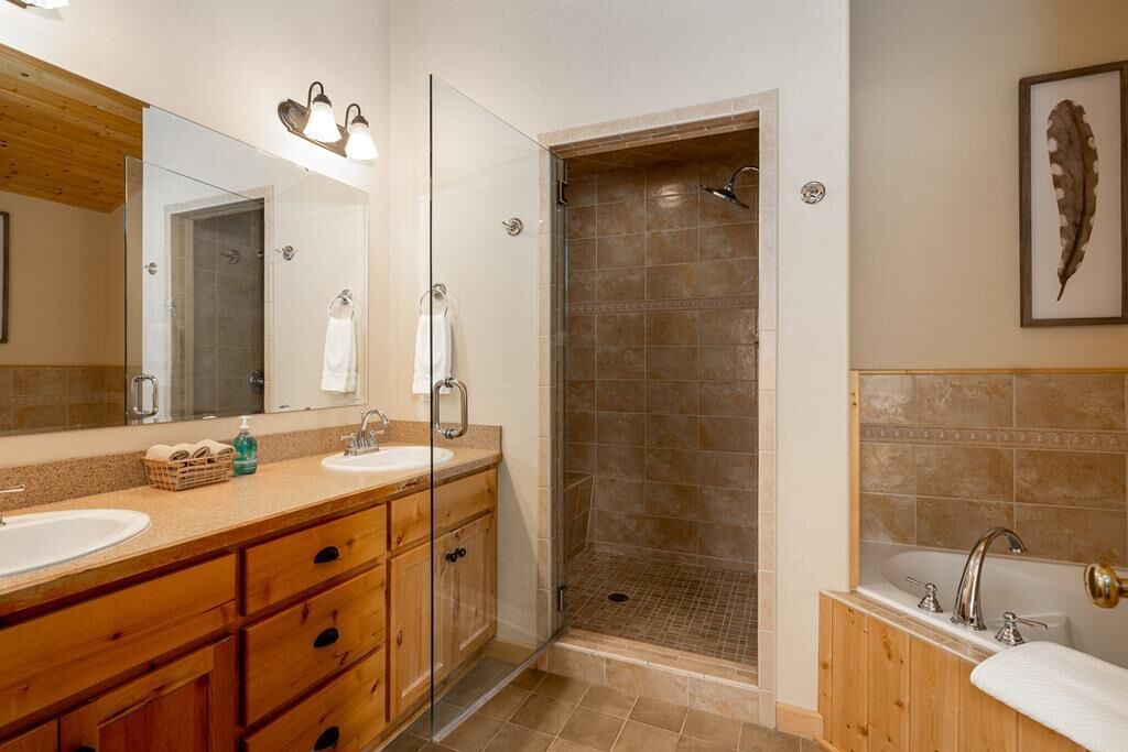 Photo of Bathroom in Lazy Acres