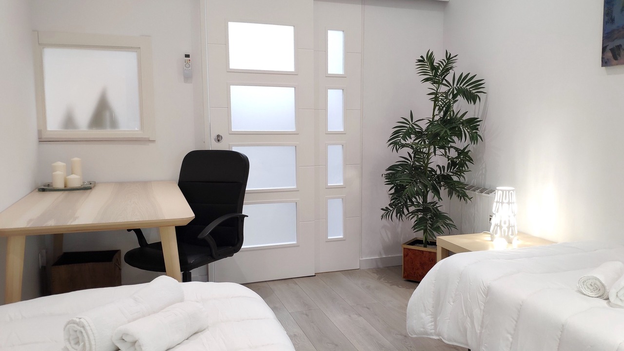 Photo of Bedroom in Golden Triangle of Art