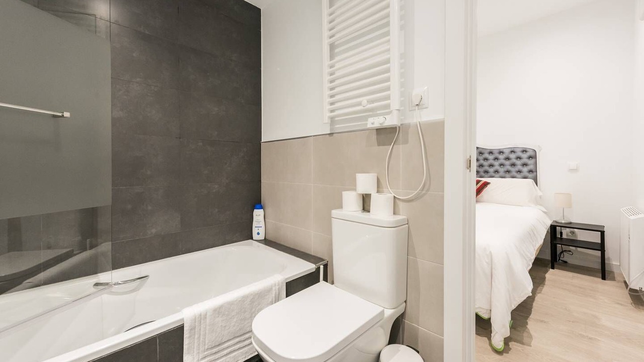Photo of Bathroom in Golden Triangle of Art