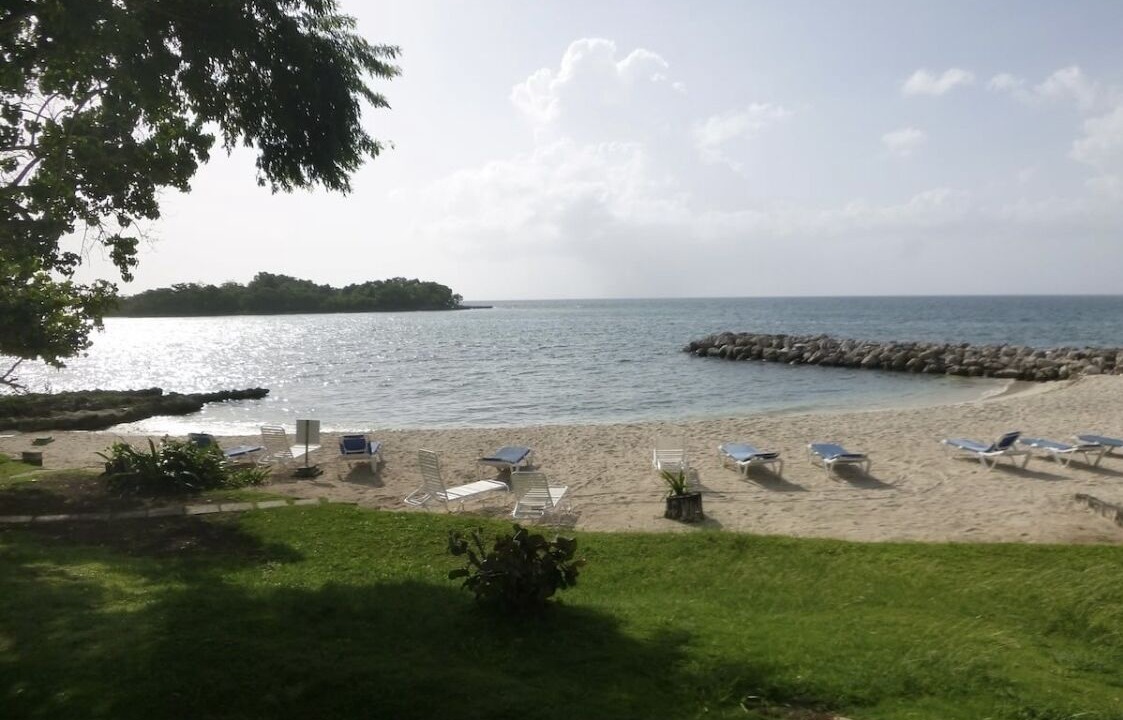 Photo of Others in Orange Bay