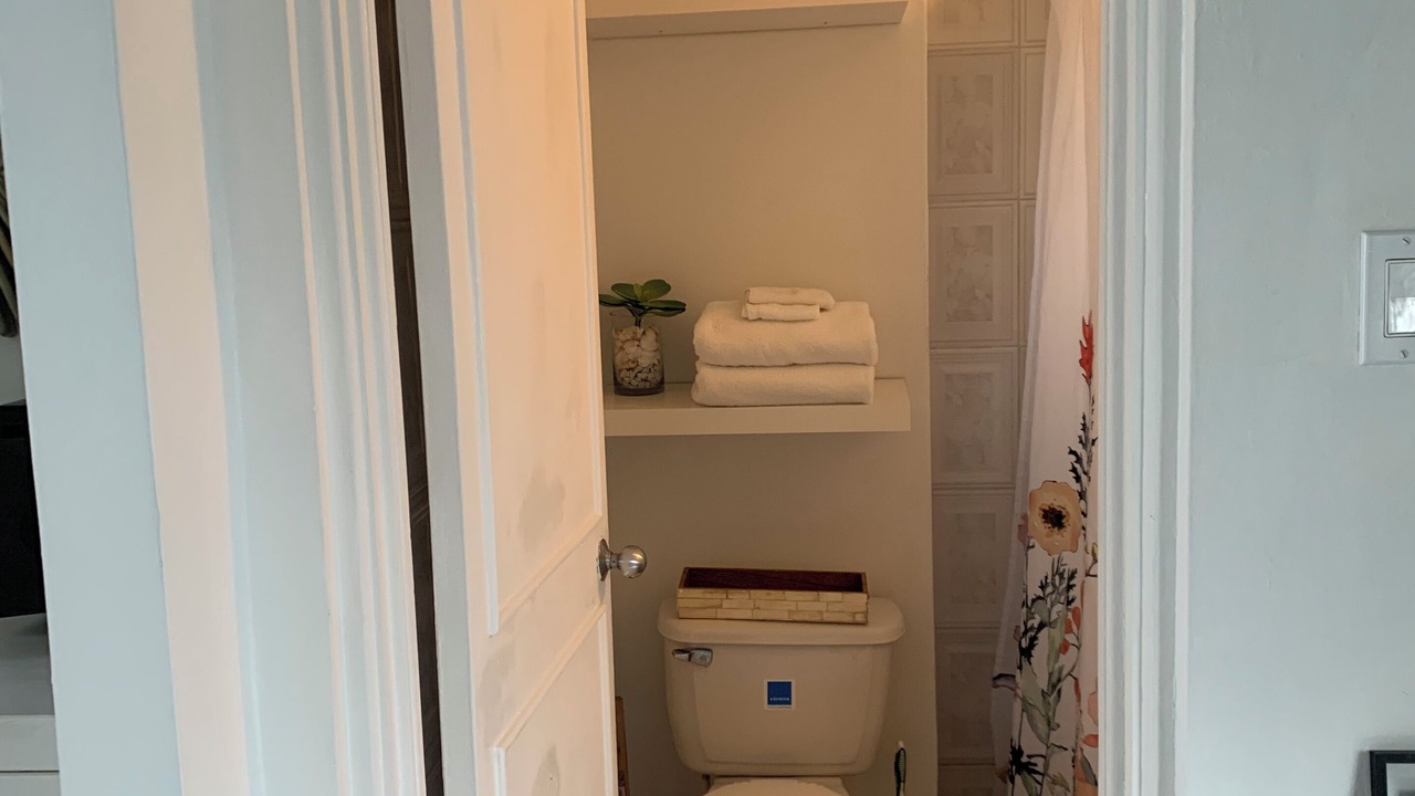 Photo of Bathroom in Orange Bay