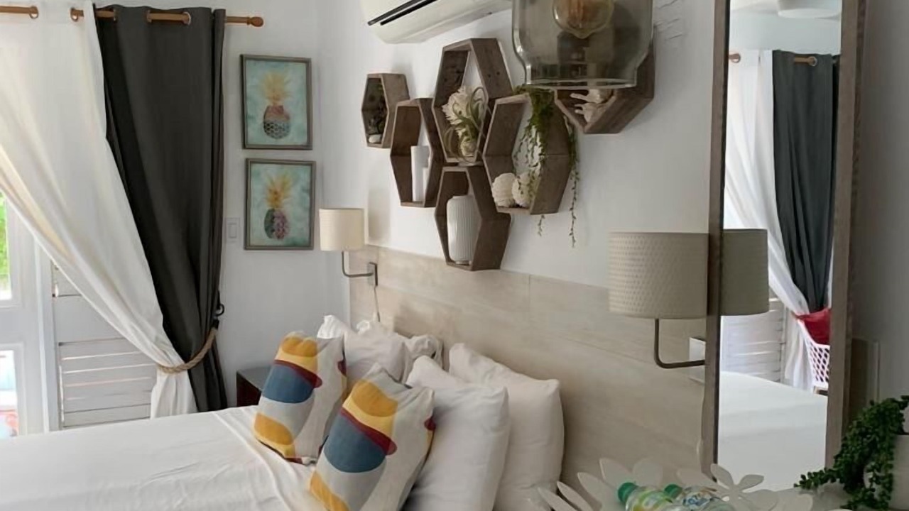 Photo of Bedroom in Orange Bay