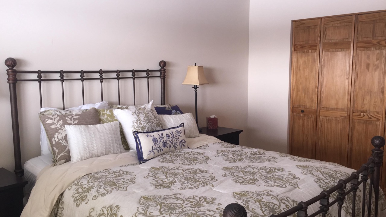 Photo of Bedroom in Town of Delaware