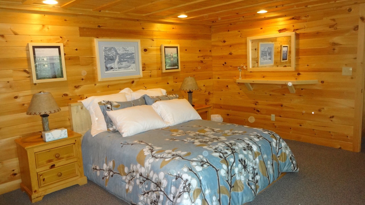 Photo of Bedroom in Watersmeet