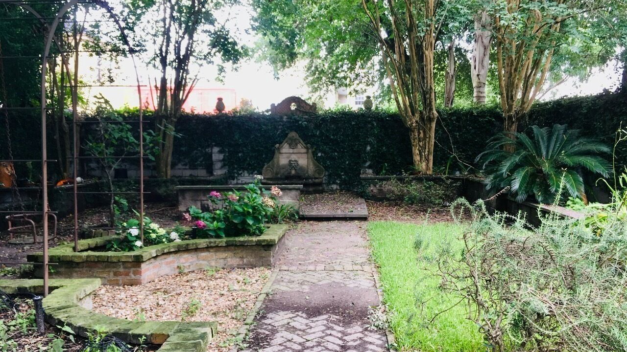 Photo of Outdoor in Lower Garden District