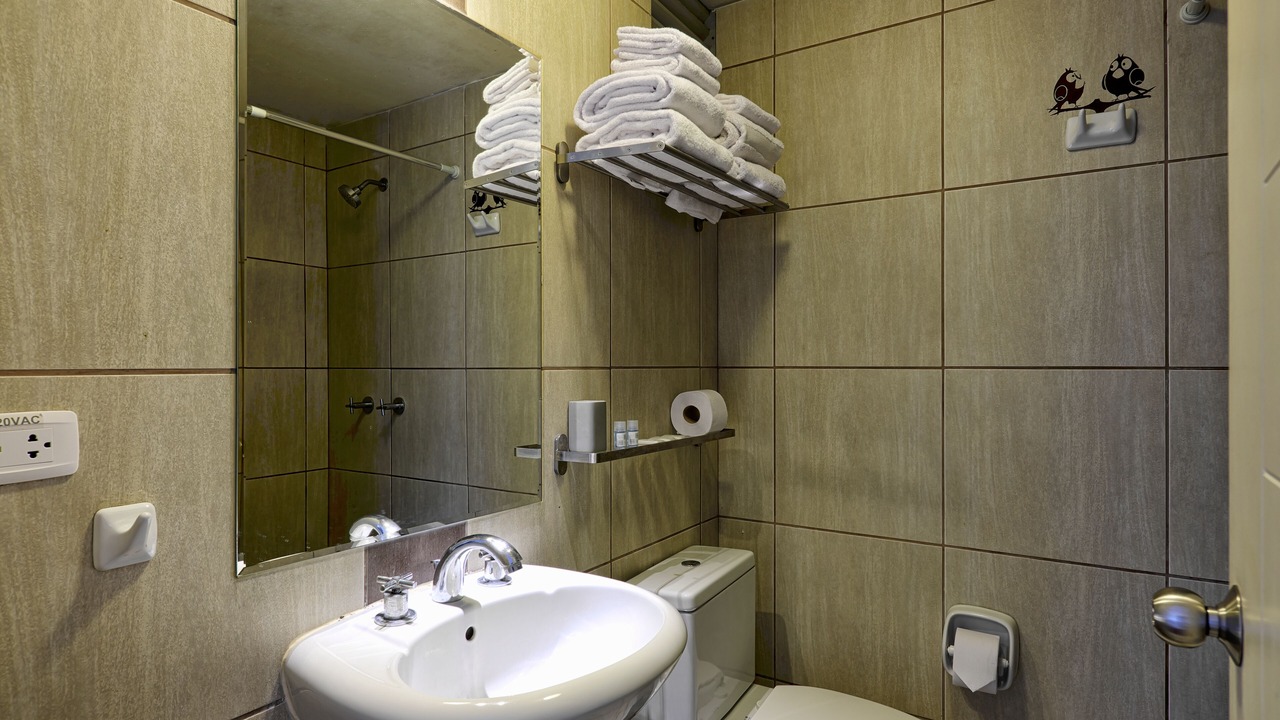 Photo of Bathroom in Leuro