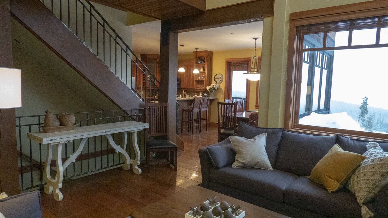 Photo of Livingroom in Big White Ski Resort