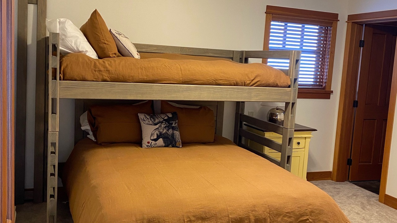Photo of Bedroom in Big White Ski Resort