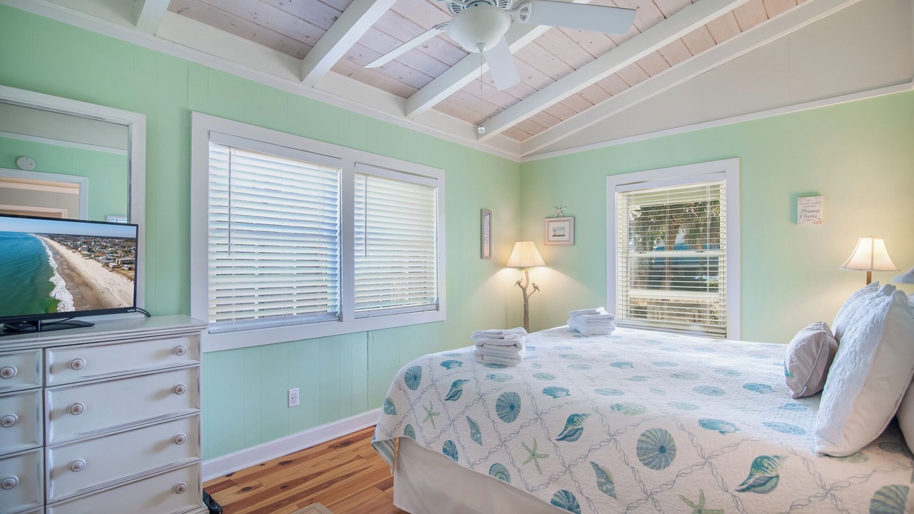 Photo of Bedroom in Pawleys Island