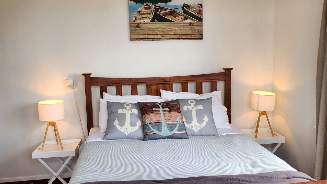 Photo of Bedroom in Karitane