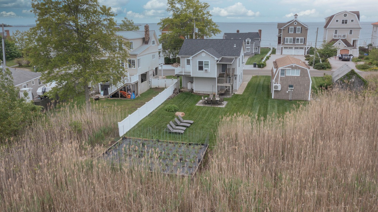 Photo of Outdoor in Clinton