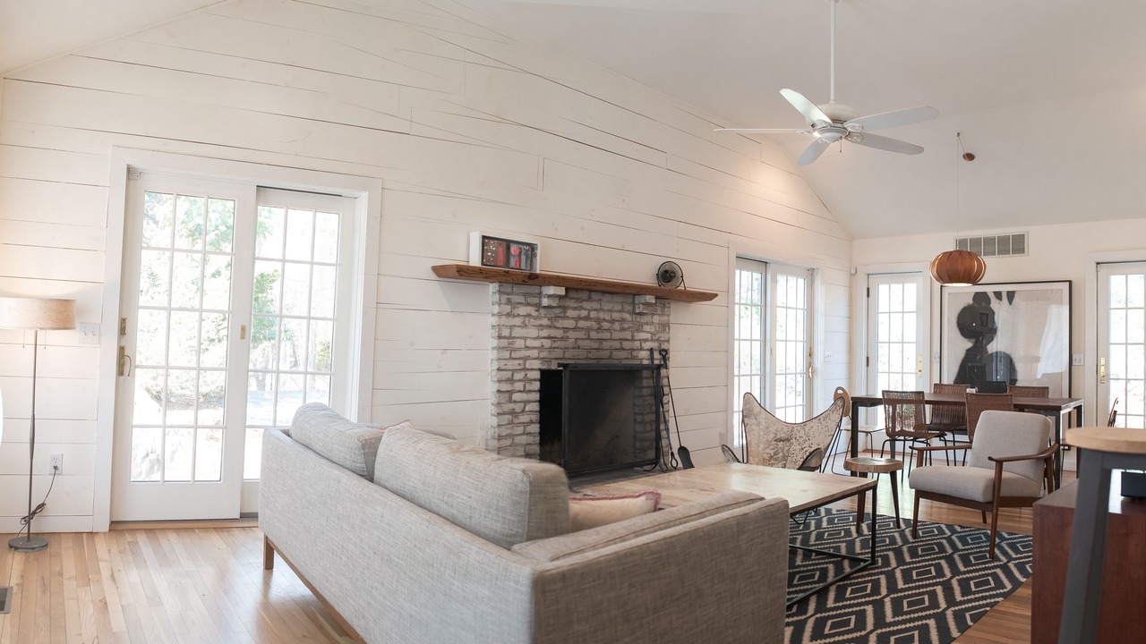 Photo of Livingroom in East Hampton
