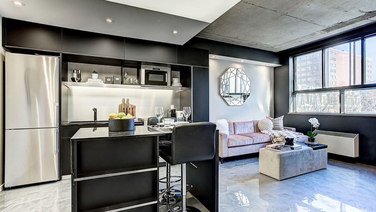 Photo of Livingroom in Shaughnessy Village