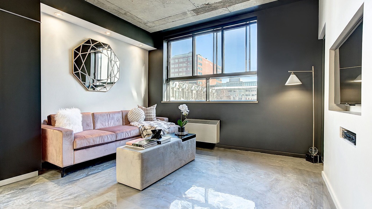 Photo of Livingroom in Shaughnessy Village