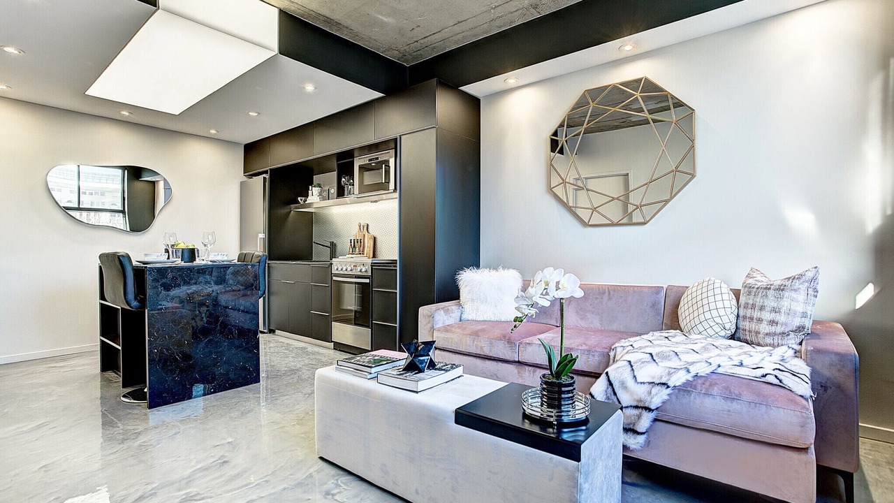 Photo of Livingroom in Shaughnessy Village