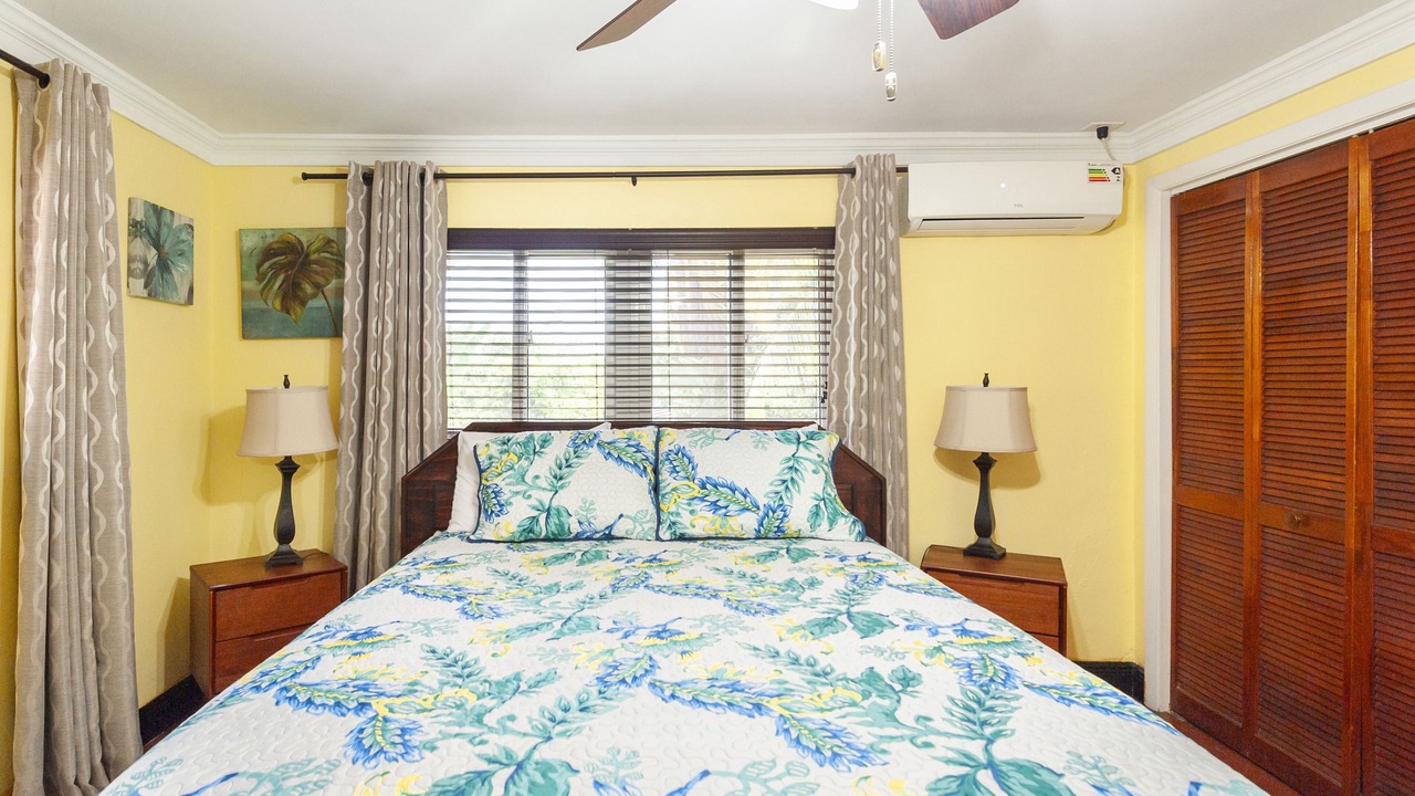 Photo of Bedroom in Nassau