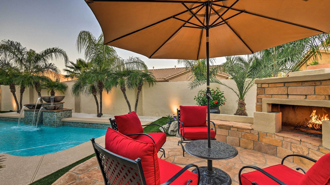 Photo of Livingroom in Power Ranch