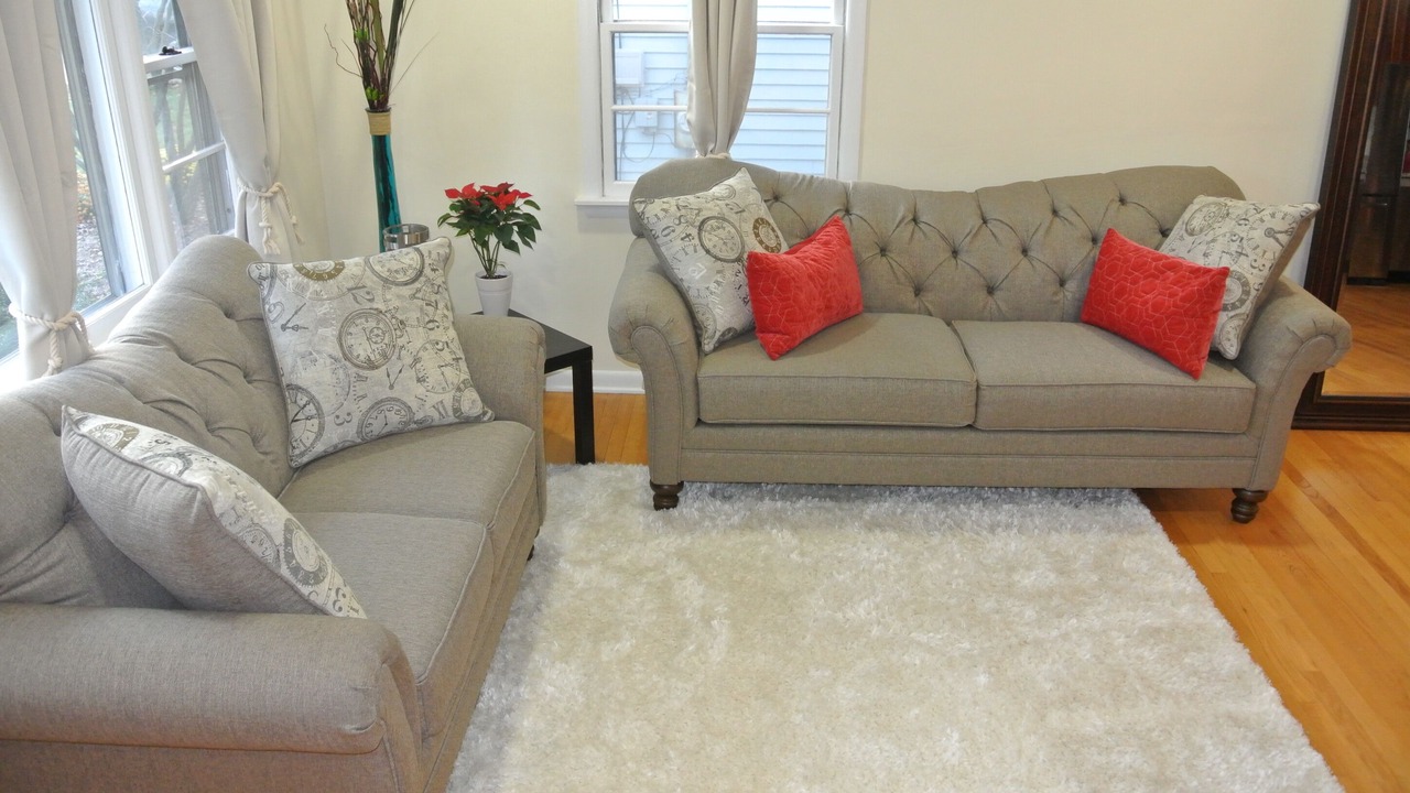 Photo of Livingroom in Glen Ellyn