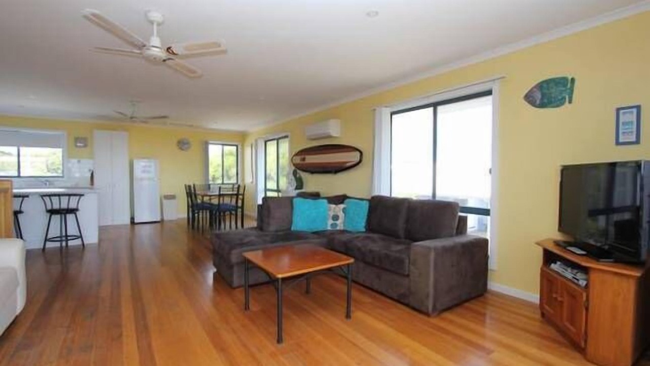 Photo of Livingroom in Surf Beach