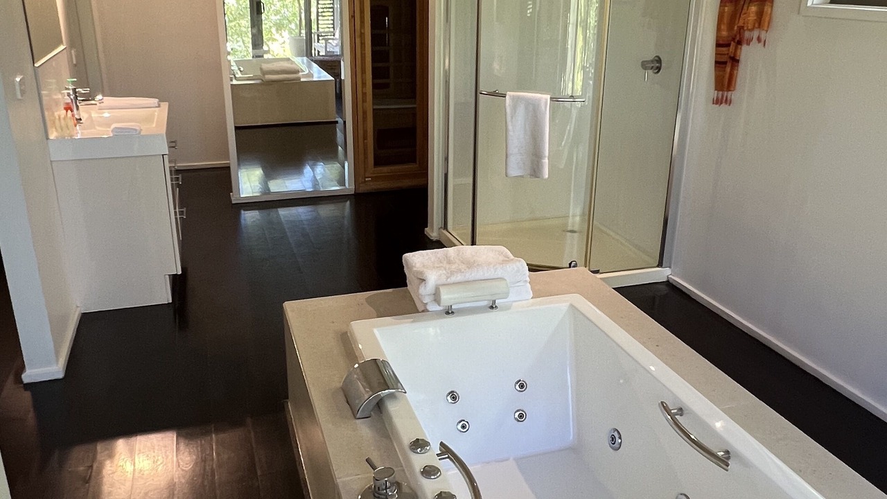 Photo of Bathroom in Shepherds Flat