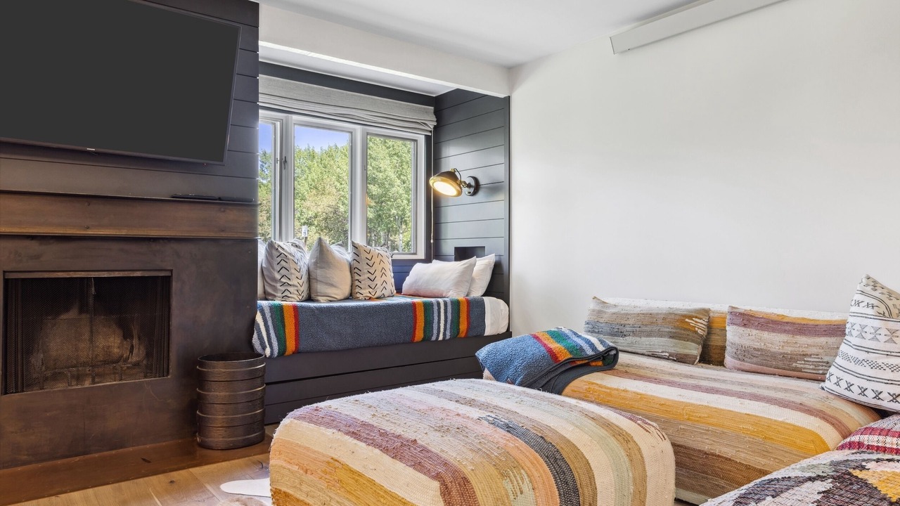 Photo of Bedroom in Moose Wilson Road