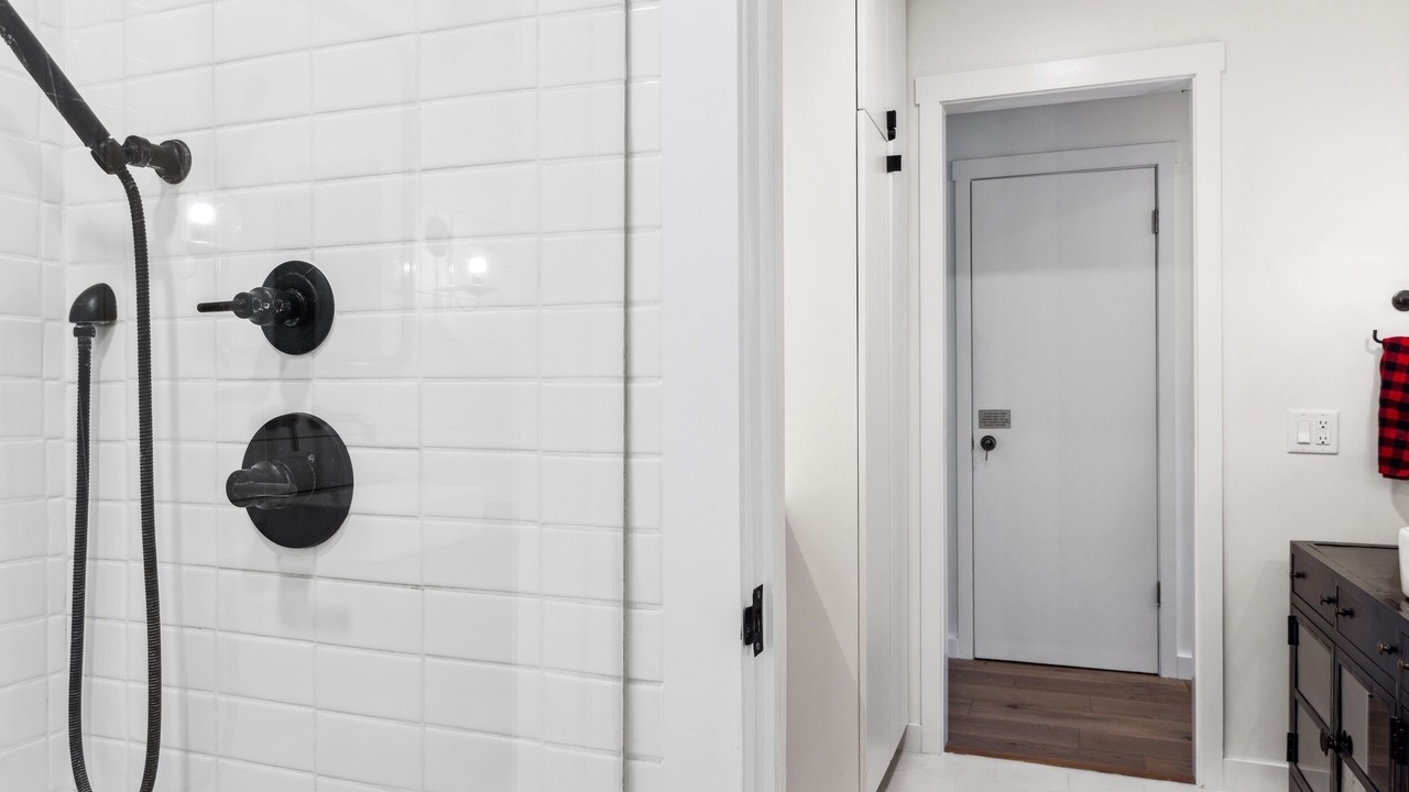 Photo of Bathroom in Moose Wilson Road