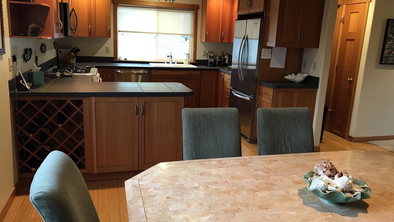 Photo of Bedroom in Alki