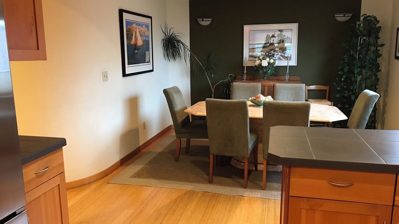 Photo of Livingroom in Alki