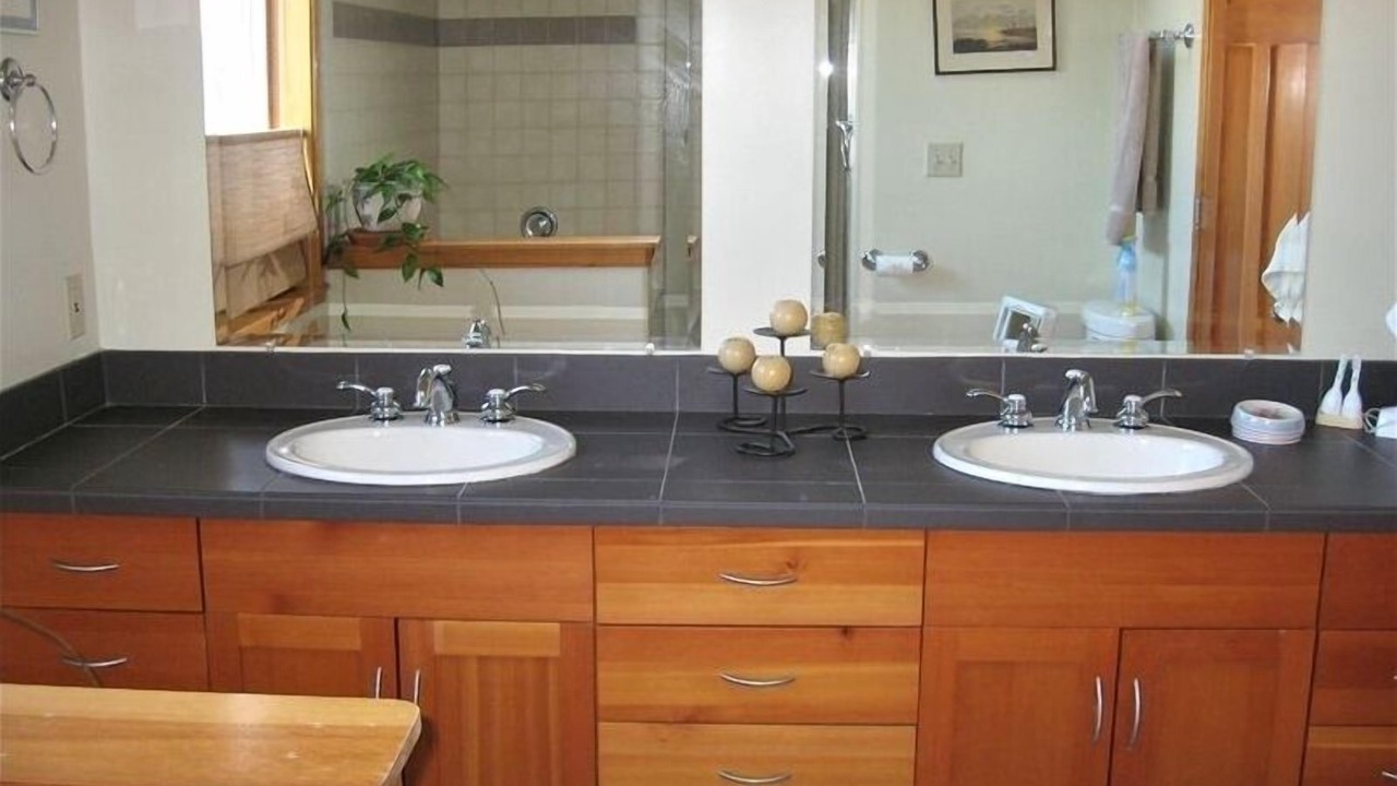 Photo of Bathroom in Alki