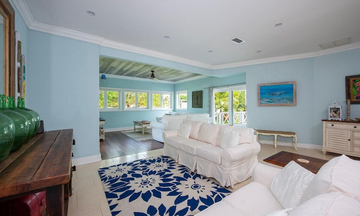 Photo of Livingroom in Governor's Harbour