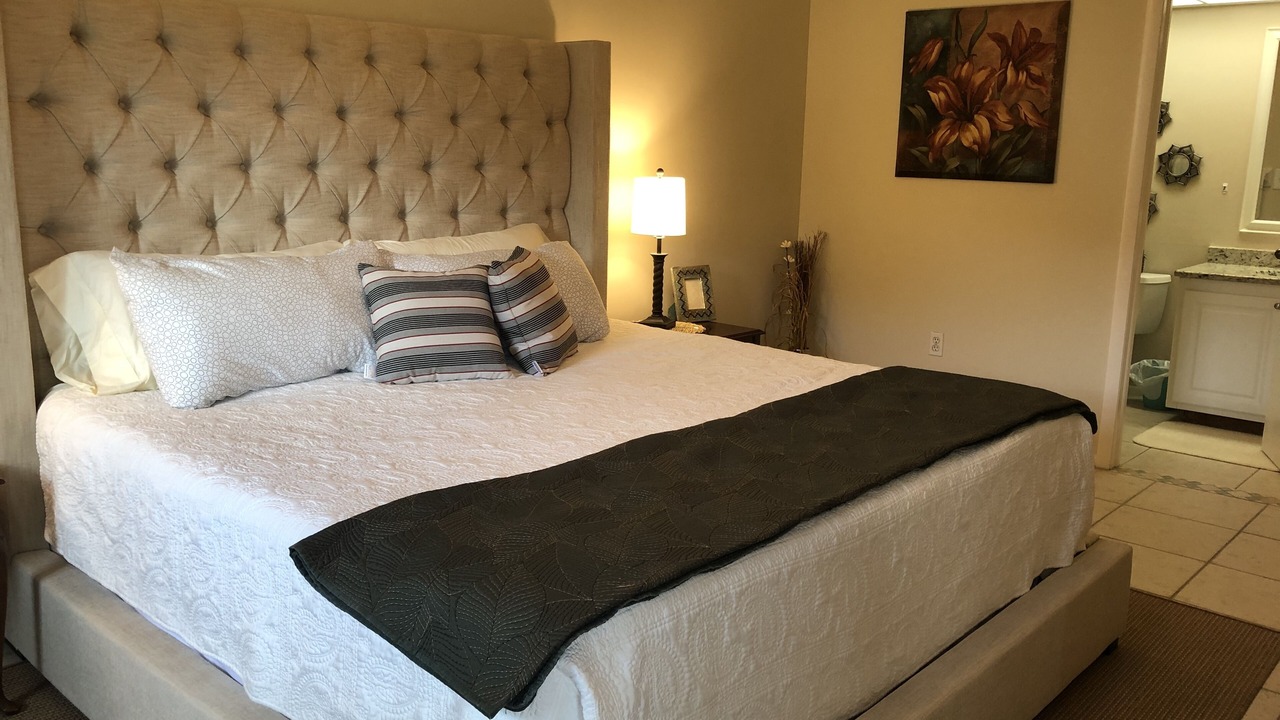 Photo of Bedroom in Central Naples