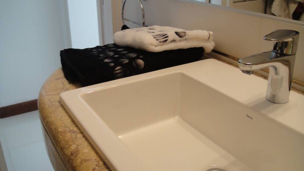 Photo of Bathroom in Peninsula