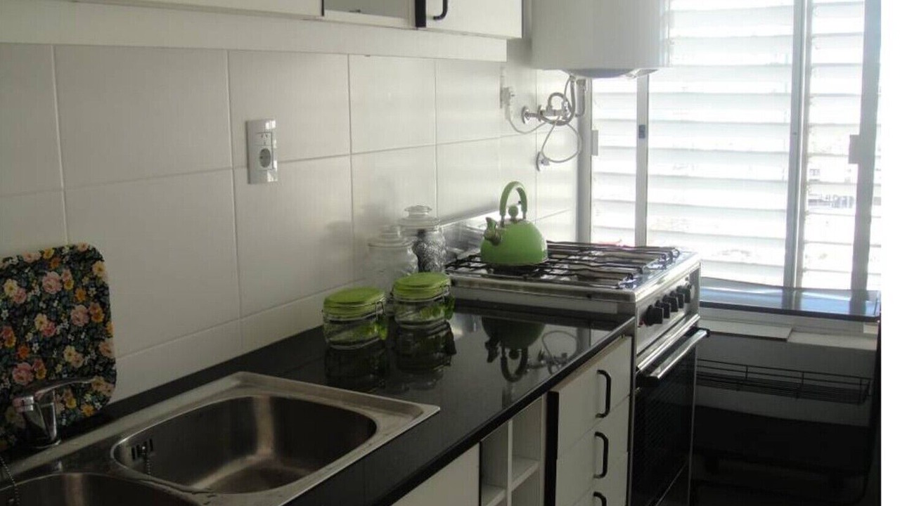 Photo of Kitchen in Peninsula