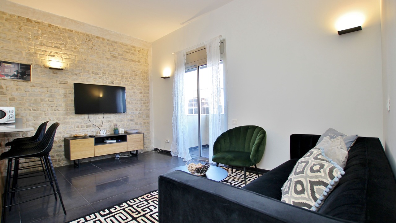 Photo of Livingroom in Old North