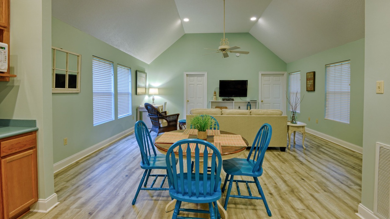 Photo of Bedroom in Mandeville