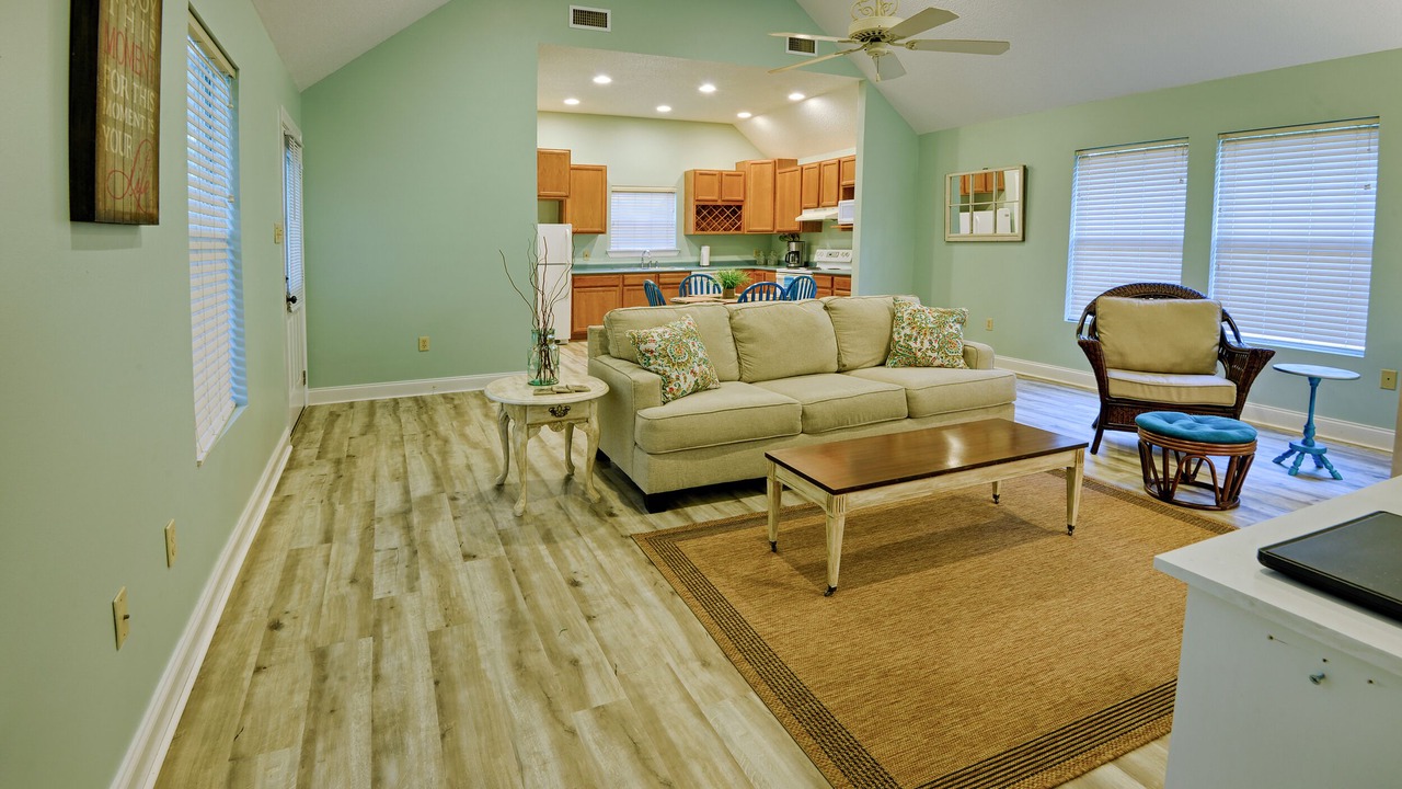 Photo of Livingroom in Mandeville