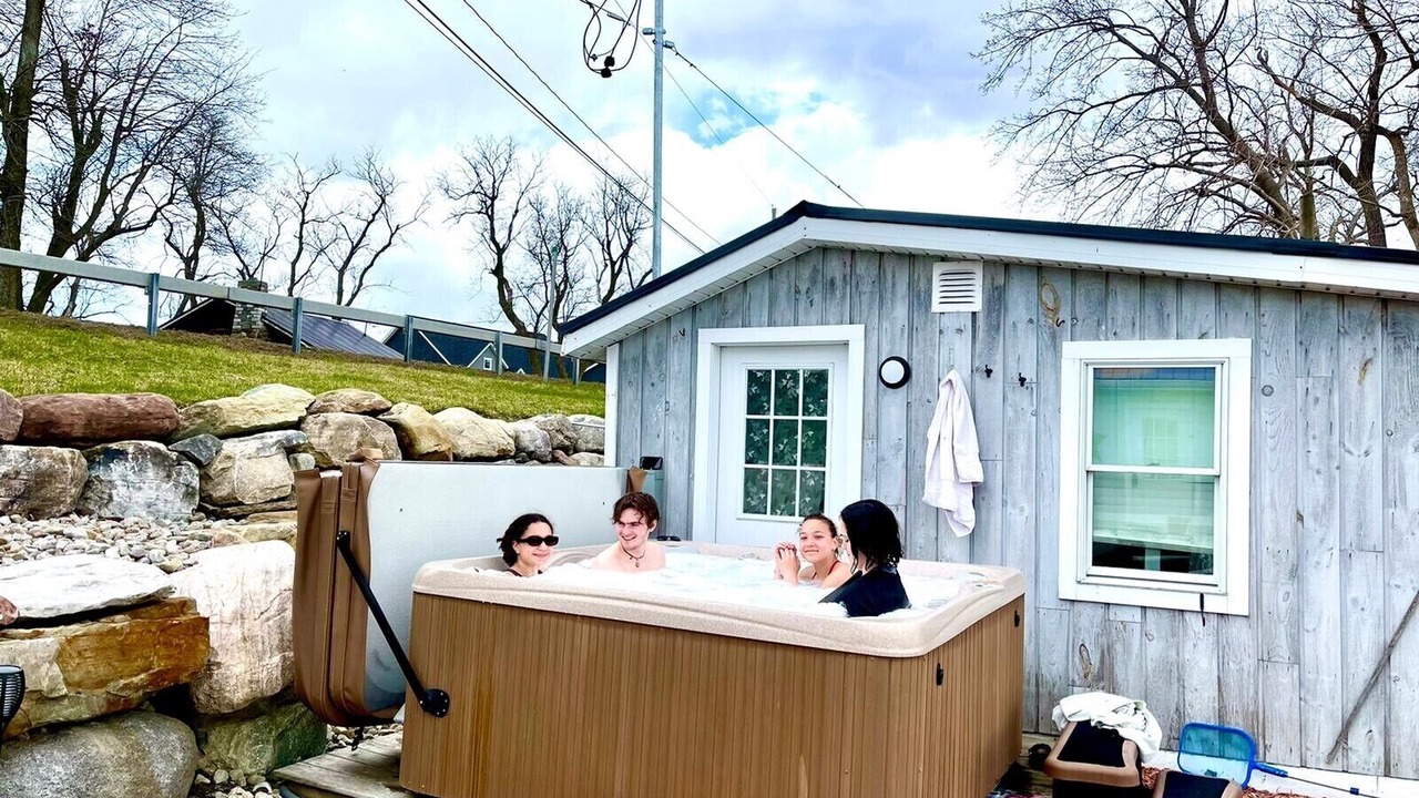 Photo of Others in Champlain