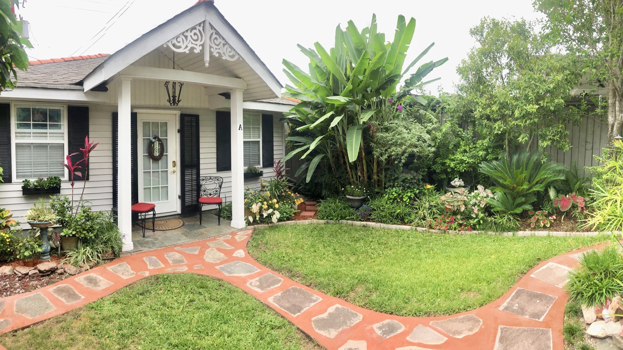 Photo of Outdoor in Lakeview