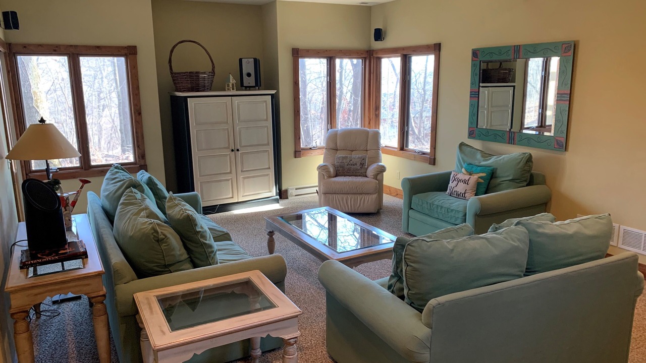 Photo of Livingroom in The Galena Territory