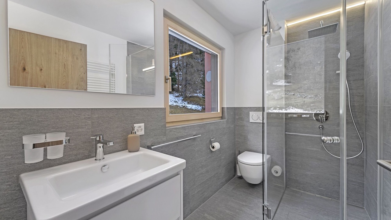 Photo of Bathroom in Surlej