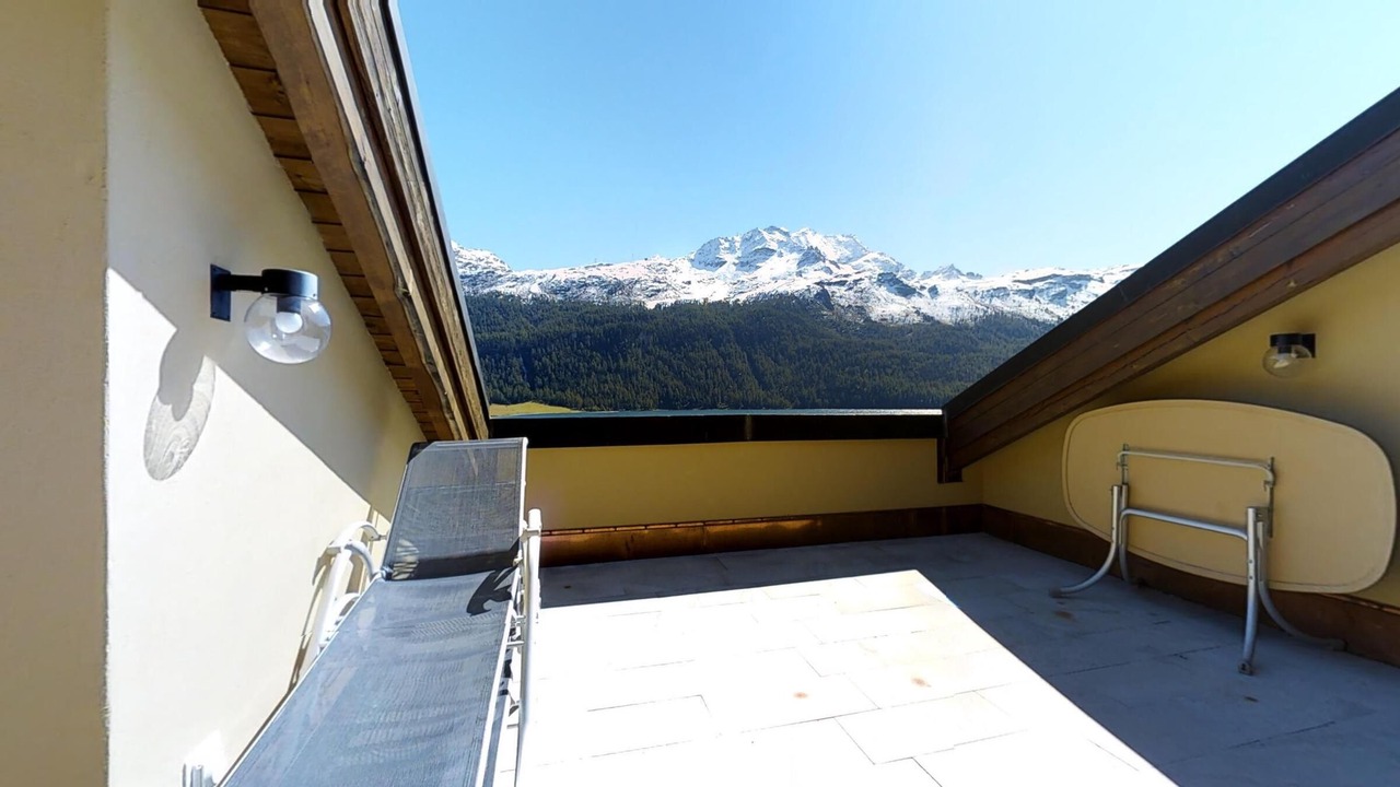 Photo of Patio Balcony in Silvaplana